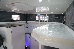 <span class=keywords><strong>Caravane</strong></span> hybride tout-terrain haut de gamme de 15 pieds avec douche et cuisine, remorque de camping légère à traction SUV alimentée à l'énergie solaire, OEM - Product Image 5