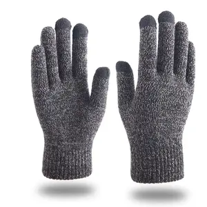 Mitaines d'hiver personnalisées en tricot jacquard de haute qualité pour l'extérieur, avec écran tactile magique, en fibre de carbone et acrylique, pour conducteur - Product Image 4