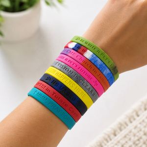 Pulsera de Silicona Personalizada Ajustable para Conciertos, Fiestas y Equipos - Product Image 1