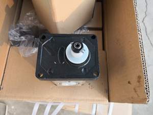 Bomba de Engranajes Hidráulica C42X C42 5129493 5169041 5179726 Compatible con Ford/Fiat 72 94 <span class=keywords><strong>82</strong></span> 94 88 94 - Product Image 2