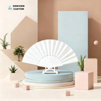 Éventail à main en plastique PP personnalisé populaire pour la publicité estivale, avec poignée en tissu, logo personnalisé, éventail à main en plastique bon marché