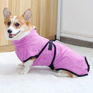 Produk Anjing Grosir Handuk Jubah Anjing Mewah Super Serap dari Bahan Microfiber Produsen Pakaian Hewan Peliharaan dengan Logo Kustom untuk Perawatan Semua Jenis Anjing - Product Image 5