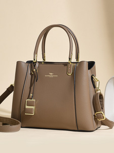 กระเป๋าสะพายข้างดีไซน์ใหม่ทันสมัย คุณภาพสูง หนัง PU กระเป๋าสะพายไหล่ กระเป๋าถือลำลองสุดหรูสำหรับผู้หญิง - Product Image 3