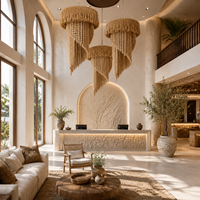 Lustre Bohème de Luxe à Pompons, Suspension Artistique Faite Main en Fibres pour Hall d'Hôtel, Décoration Intérieure de Resort