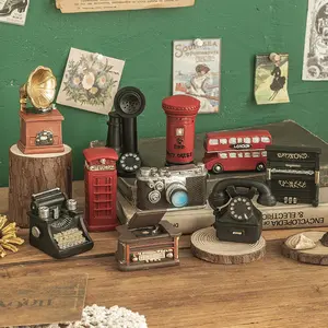 Retro Mini reçine oyun evi oyuncak süsler yaratıcı nostaljik eski moda telefon radyo dekoratif Model