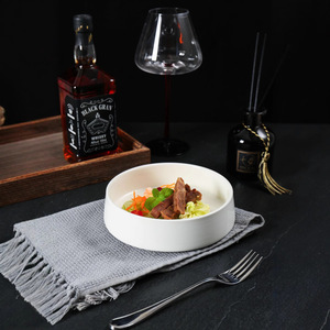 Tazón redondo de cerámica blanca resistente a altas temperaturas, apto para lavavajillas, para uso en hoteles, postres y fiestas. - Product Image 2