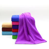 Serviette de sport en microfibre de haute qualité à prix abordable avec logo personnalisé, absorbante et à séchage rapide pour le golf, le fitness et les activités de plein air