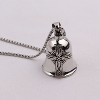 Pendentif porte-bonheur Gremlin Bell pour voiture et moto, avec ailes de plumes de squelette, ange, porte-clés, artisanat en métal, collier