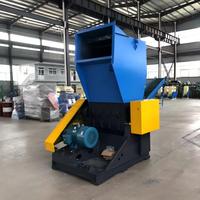Broyeur de déchets plastiques avec boîte de vitesses et conception anti-blocage pour un recyclage de déchets plastiques à haute productivité