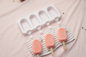 Moule à sucettes glacées ovales classique en silicone, <span class=keywords><strong>3</strong></span> cavités standard, pour crème glacée et yaourt glacé fait maison, outil <span class=keywords><strong>de</strong></span> cuisine <span class=keywords><strong>de</strong></span> qualité alimentaire - Product Image 4