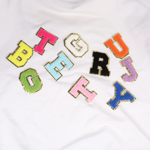 6.5厘米颜色闪光字母补丁24字母雪尼尔补丁铁或缝制服装补丁 - Product Image 1