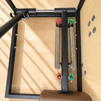 Chaise de Pilates pour la maison, le studio et la rééducation, chaise de stabilité Wunda en bois d'érable avec pédales séparées et poignées réglables pour l'entraînement de yoga