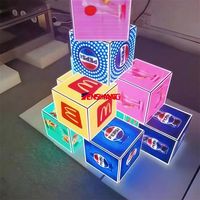 360 °   Pantalla LED Cúbica a Todo Color para Publicidad Comercial |   P3.91 P4.81 Para Exteriores |   Señalización para Tiendas, Alquiler de Exhibidores para Eventos