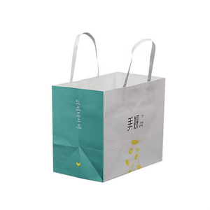 ถุงของขวัญกระดาษคราฟท์วัสดุรีไซเคิลเป็นมิตรกับสิ่งแวดล้อมสำหรับเสื้อผ้าถุงเท้ารองเท้าขนเฟอร์โลโก้ตามสั่ง - Product Image 1