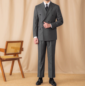 Ensemble de costume vintage britannique rayé croisé <span class=keywords><strong>chic</strong></span> gris anthracite – Veste et pantalon pour homme, idéal pour les occasions professionnelles et formelles - Product Image 5