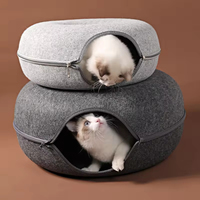 Série Signature CHUUYU PET |   Lit tunnel pour chat moderne en feutre solide et écologique - Détachable, résistant aux griffures, tunnel-caverne en forme de donut