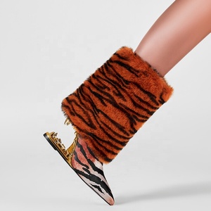 Botines de tacón de cuña con forma de dientes de piel para mujer, botines cortos con punta estrecha y estampado, zapatos de diseñador para escenario - Product Image 2