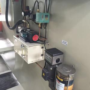 מכונת הטבעה מתכתית <span class=keywords><strong>JH21</strong></span>-80T 80 טון, פנאומטית, אקסצנטרית, מהירה, מונעת על ידי מנוע מכני, עם הגנה הידראולית מפני עומס יתר - Product Image 4