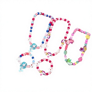 Collar de Cuentas para Niñas, Diseño de Unicornio, Sirena, Pájaro y Otros Animales, Colores Dulces - Product Image 3