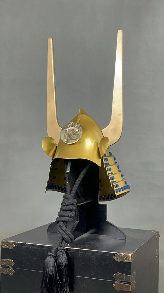 Golden Mask Project Golden Japanese Samurai Kabuto Helmet Tall Long Horn Maedate Wearable ...