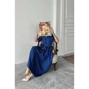 Ensemble élégant pour femme en lin et coton bleu marine avec veste à volants ceinturée et jupe froncée, manches trois quarts, respirant - Product Image 3