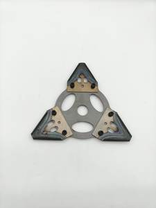 Lame de <span class=keywords><strong>débroussailleuse</strong></span> et de tondeuse à gazon en acier au manganèse 3T à haute dureté et à durabilité élevée - Product Image 4