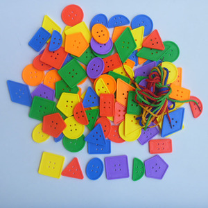 Ensemble de boutons géométriques en plastique CRAFT pour le bricolage, les arts et l'artisanat, le tricot et le crochet, les jouets à colorier et les cadeaux - Product Image 1
