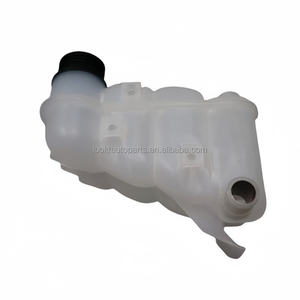 LOOKT Factory Price Réservoir d'eau 823370301 Utilisé pour <span class=keywords><strong>BMW</strong></span> Série <span class=keywords><strong>3</strong></span> Car - Product Image 1