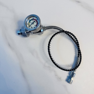 PCP Valve <span class=keywords><strong>de</strong></span> charge à double jauge Station <span class=keywords><strong>de</strong></span> <span class=keywords><strong>remplissage</strong></span> d'air <span class=keywords><strong>Adaptateur</strong></span> <span class=keywords><strong>de</strong></span> recharge <span class=keywords><strong>de</strong></span> <span class=keywords><strong>bouteille</strong></span> <span class=keywords><strong>de</strong></span> <span class=keywords><strong>gaz</strong></span> Paintball 400bar 6000psi avec tuyau m18 x 1.5 - Product Image 3