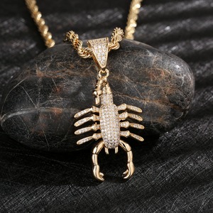 Offre Spéciale : Collier Pendentif Moissanite Luxe Hip Hop Personnalisé pour Homme, Plaqué Argent et Or, Idéal pour les Fêtes, Disponible à Bon Prix - Product Image 1