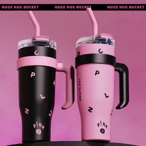 Tasse <span class=keywords><strong>Thermos</strong></span> en Gros Noir Rose en Acier Inoxydable, Grande Tasse à <span class=keywords><strong>Café</strong></span> <span class=keywords><strong>Isotherme</strong></span> avec Paille, Gobelet de 40oz avec Poignée pour Voyage en Voiture - Product Image 2