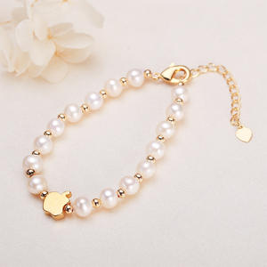 Bracelet de conception élégante en forme de pomme, version coréenne, tempérament féminin, polyvalent, perle d'eau douce véritable, presque ronde - Product Image 3