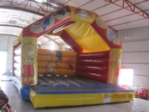 Vente flash : château gonflable de 13 pieds pour enfants, idéal pour les fêtes commerciales en plein air et la location - Product Image 1