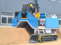 Retourneur de compost à chenilles tout-terrain robuste pour empilage de paillis