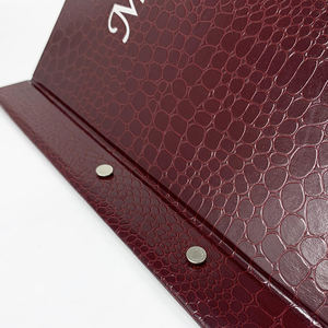 Cubierta de Menú de Cuero Personalizada con MOQ Bajo, Libro de Cócteles de Cuero con Encuadernación con Tornillos, Carpetas de Menú para Restaurante - Product Image 3