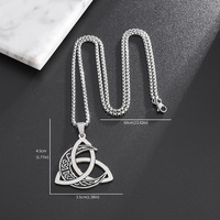 Collier pendentif en acier inoxydable unisexe de style vintage Chaîne à maillons Viking Noeud celtique Rune Amulette Bijoux pour hommes femmes Usage quotidien