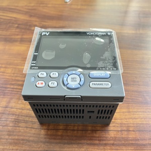 Controlador de Temperatura Digital Original Yokogawa UT35A 000-11-00 en Stock - Product Image 2