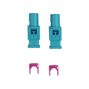 <span class=keywords><strong>Adaptateur</strong></span> d'<span class=keywords><strong>antenne</strong></span> de voiture double <span class=keywords><strong>FAKRA</strong></span> vers DIN avec alimentation fantôme 12V pour l'installation de radios de rechange - Product Image 2