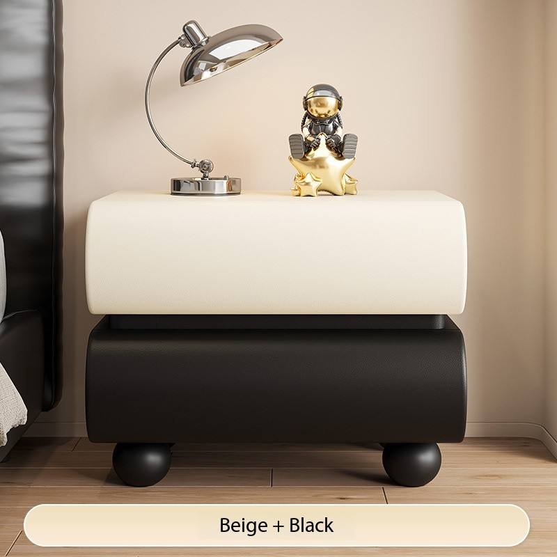 [ cat scratch skin] white under black ordinary