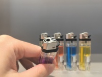 Briquet à gaz classique transparent en plastique rechargeable à LED, écologique, vente en gros, briquets personnalisés pour fumeurs