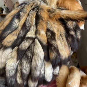 Nhà Máy Trung Quốc Cung Cấp Fluffy Nhuộm Fox Lông Đuôi Cho Tùy Chỉnh <span class=keywords><strong>Keychain</strong></span> Trang Trí Bạc Fox Đuôi Đầy Màu Sắc Fox Lông Đuôi <span class=keywords><strong>Keychain</strong></span> - Product Image 3