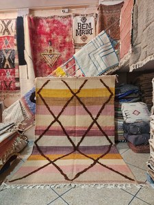 Tapis berbère marocain traditionnel fait main en laine Zanafi, motif floral, écologique, réversible, moderne, bohème, lavable, antidérapant pour salon - Product Image 4