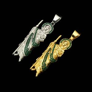 Liontin Perhiasan Pria Dua Warna San Judas Baja Hijau dengan Zirkonia Kubik - Product Image 1