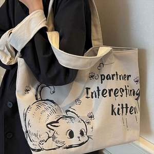 ถุงผ้าแคนวาสแบบใช้ซ้ำได้รักษ์โลก พร้อมหูหิ้วเชือก พิมพ์ลายตัวอักษรและโลโก้ตามสั่ง - Product Image 4