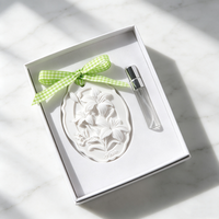Diffuseur d'huiles essentielles en céramique parfumée, fait main, écologique, à suspendre, pour la maison, en forme de fleur en porcelaine
