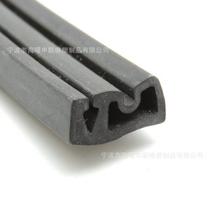 Epdm <b>Rubber</b> Sealing <b>Strip</b> 2mm Thickness Custom Made For Automotive Doors And Windows - Product Image 3