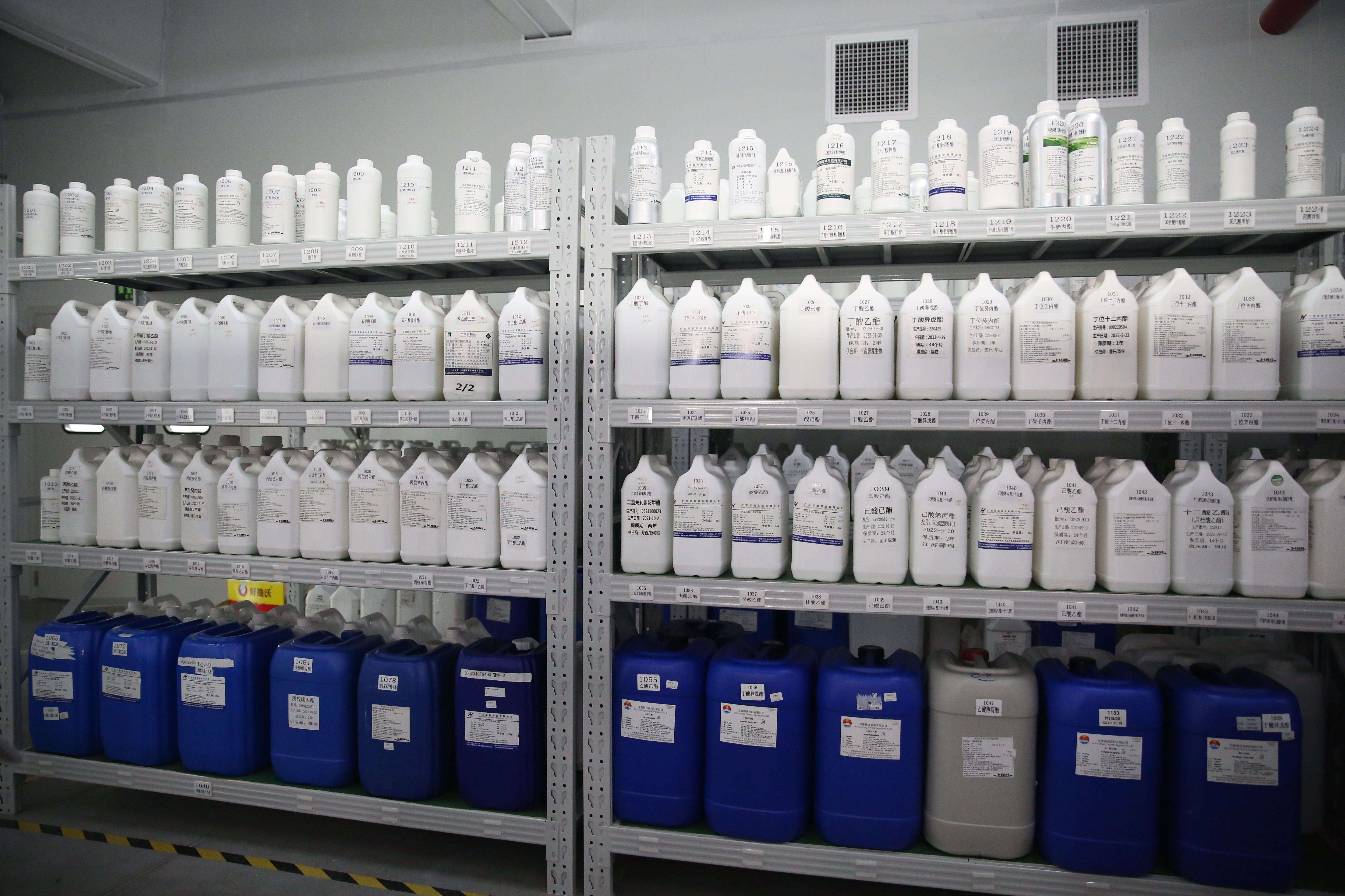 ORANGLES Unisex Tobacco Perfume | Fresh & Long-Lasting French Concentrated Fragrance | Dubai Imported – Qatar - full product showcase - displaying specifications - Image 5 of 5 | adapts to any space | Unisex Tobacco Perfume | Fresh & Long-Lasting French Concentrated Fragrance | Dubai Imported – Qatar deal New Jersey | Free Shipping ORANGLES