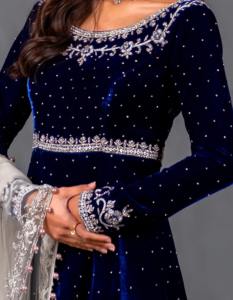 Vestido <span class=keywords><strong>de</strong></span> terciopelo azul real oscuro bordado para mujer, traje pakistaní Salwar Kameez para fiestas <span class=keywords><strong>de</strong></span> <span class=keywords><strong>invierno</strong></span> con pedrería plateada - Product Image 2