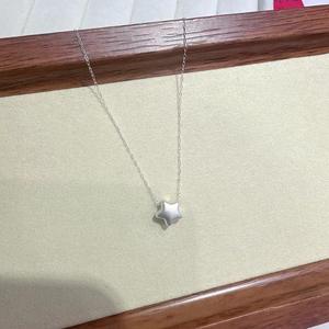 Collier en argent pur S925 avec petit diamant en forme de bulle pour femmes Luxe & Mode Design de niche polyvalent Pendentifs de collier - Product Image 5