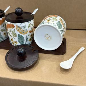 <span class=keywords><strong>Set</strong></span> di Barattoli per Condimenti in Ceramica Vintage con Motivi Floreali e Foglie, con Vassoio in Legno di Bambù, Contenitori per Spezie per Casa e Ristorante - Product Image 4